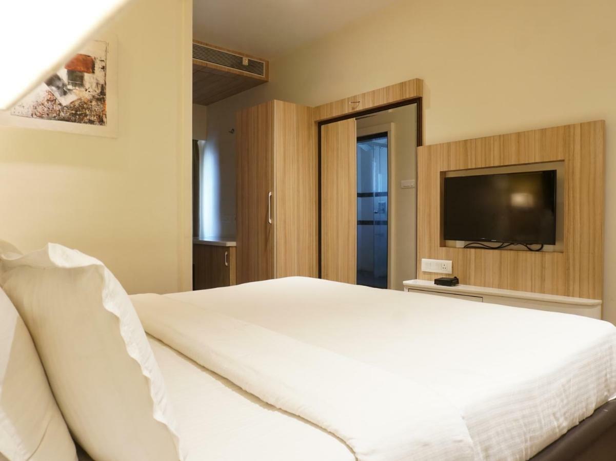Palette Four Seasons Recreation Resort Jalgaon Exterior foto
